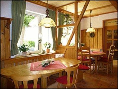 Gasthaus & Pension Zum Hirsch Gehlberg Zewnętrze zdjęcie